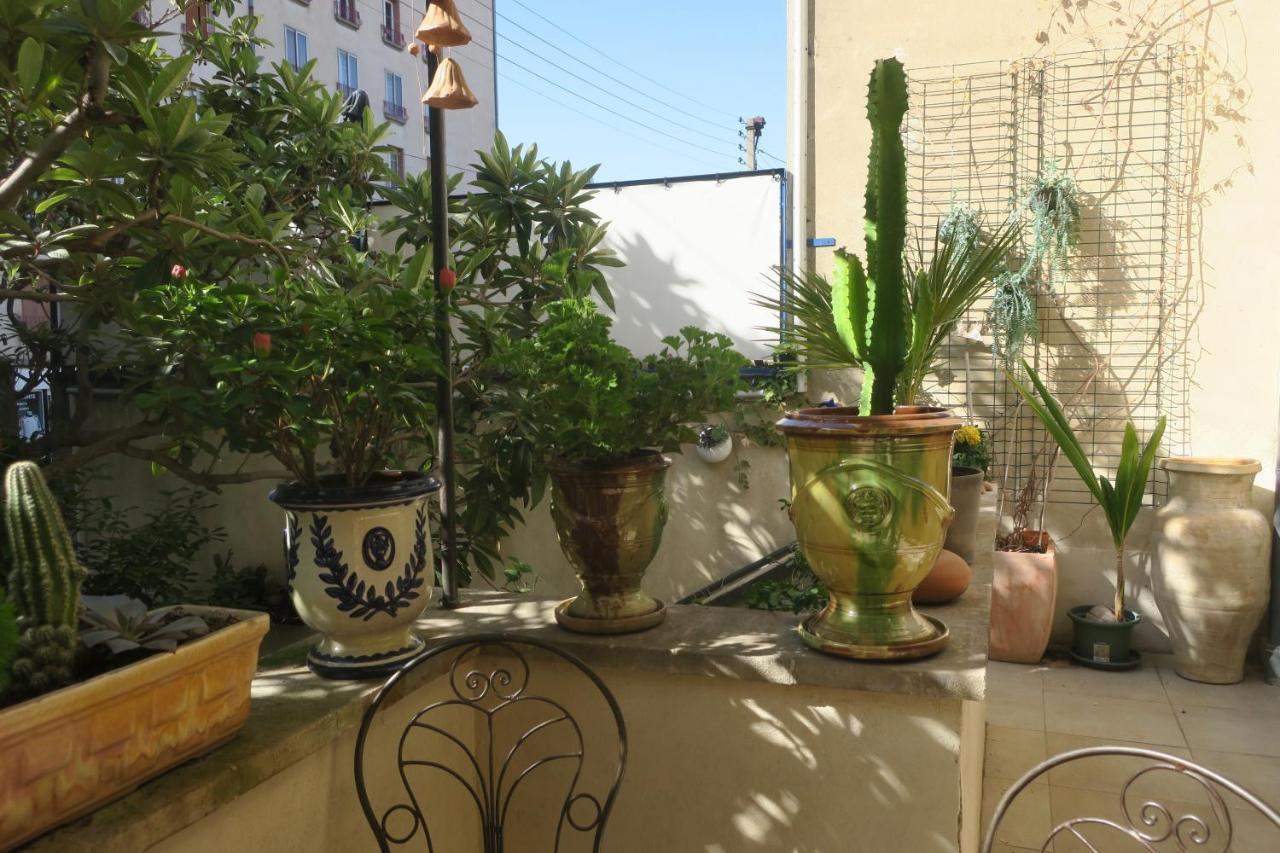 Tombe La Nefle Bed & Breakfast Avinyon Dış mekan fotoğraf