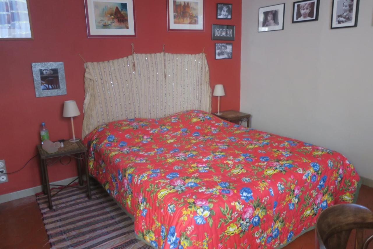 Tombe La Nefle Bed & Breakfast Avinyon Dış mekan fotoğraf
