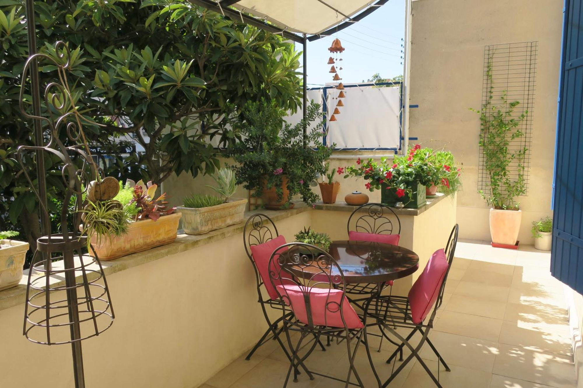 Tombe La Nefle Bed & Breakfast Avinyon Dış mekan fotoğraf